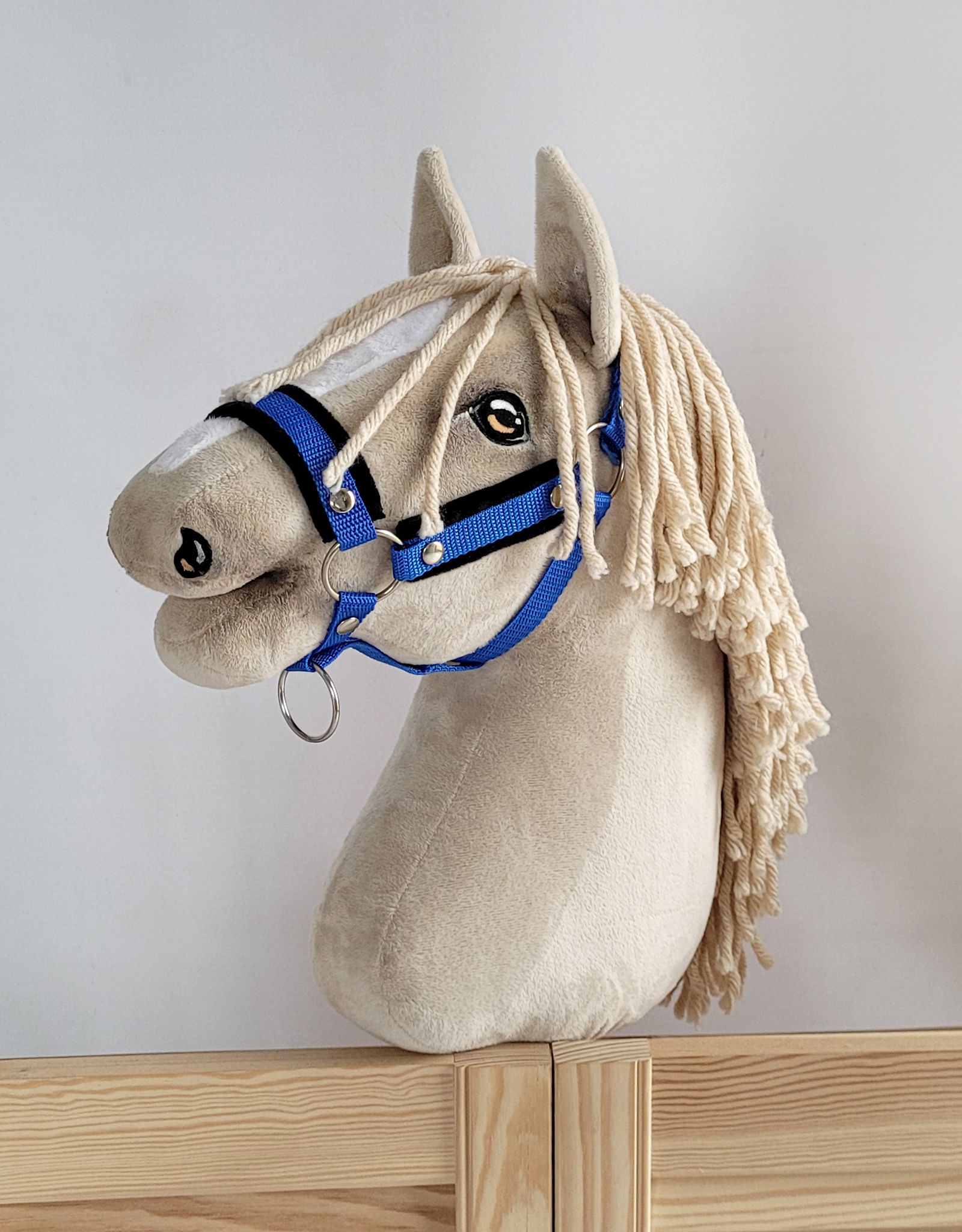 Halster met bont voor een A3 stokpaard, blauw & zwart
