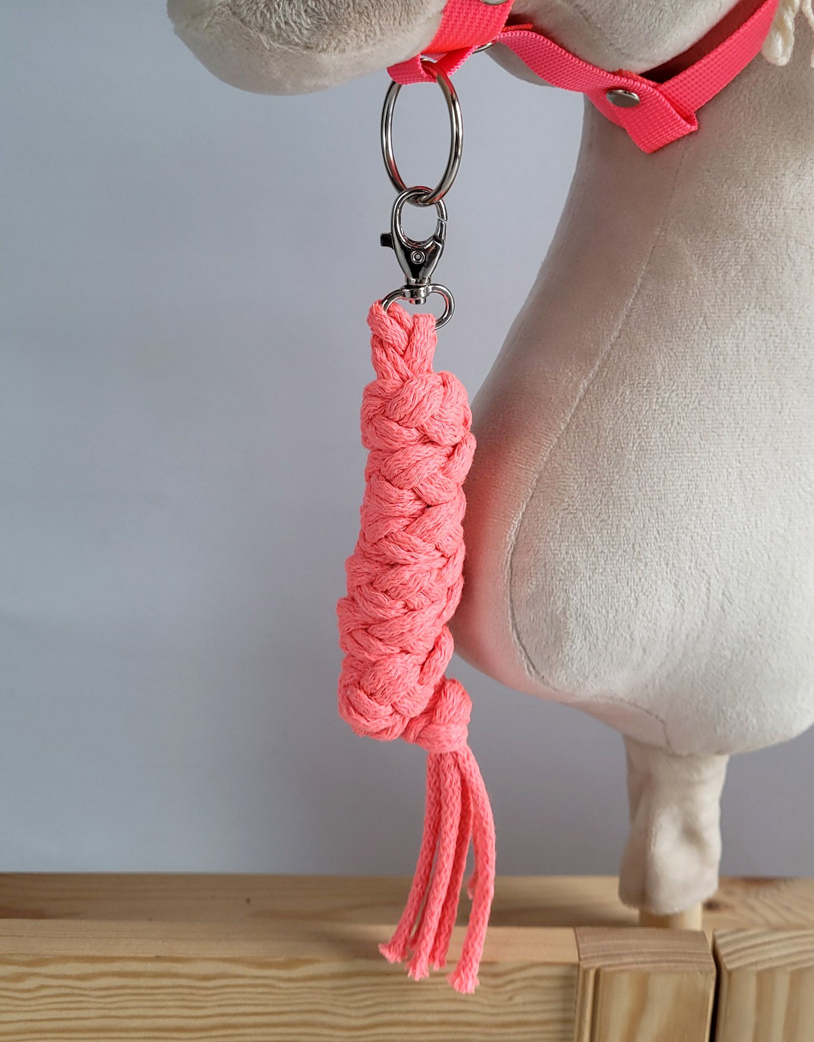 Gevlochten halsterleiband eenkleurig voor stokpaard neon roze