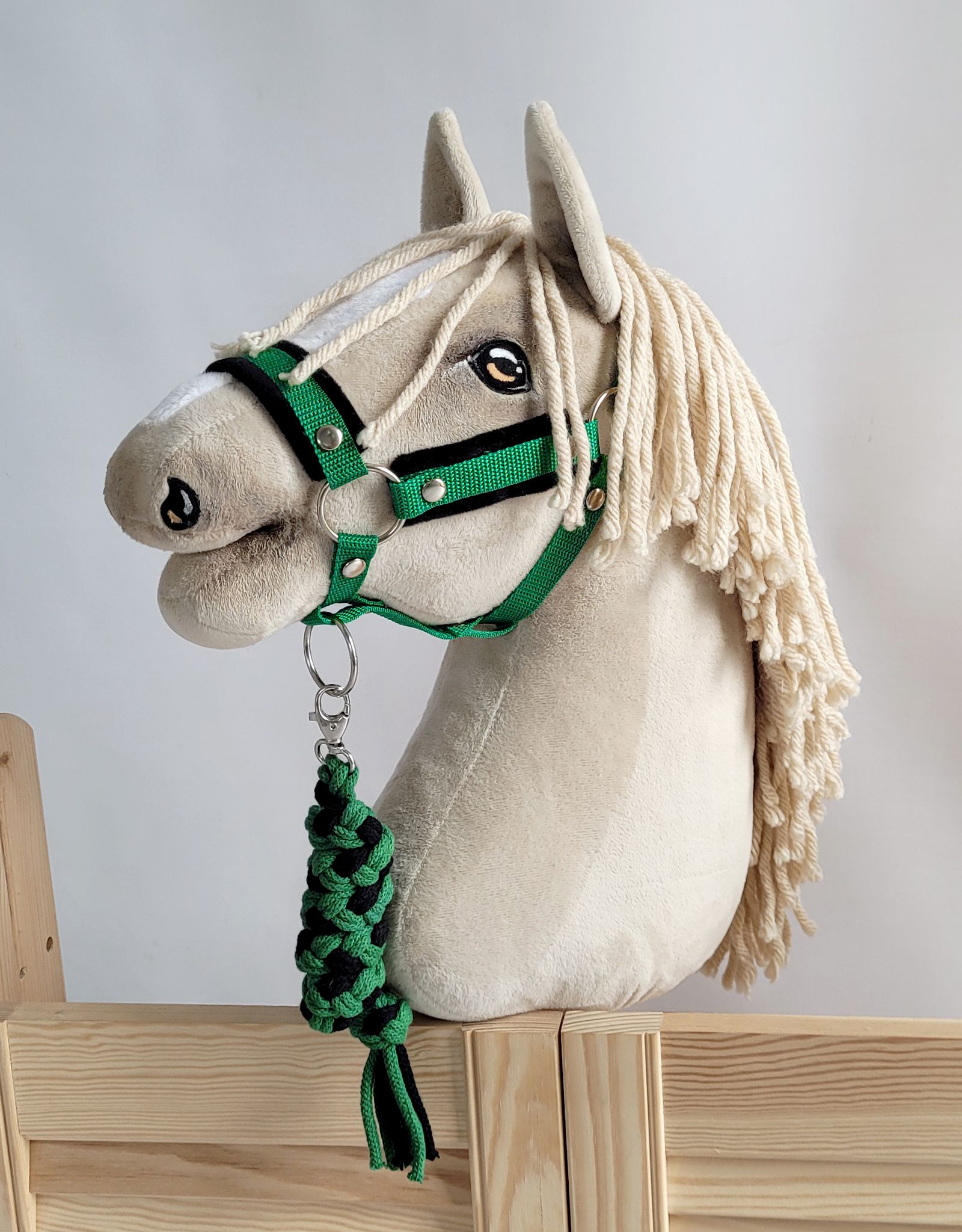 Halsterset met Bont voor een hobbypaard, Groen & Zwart